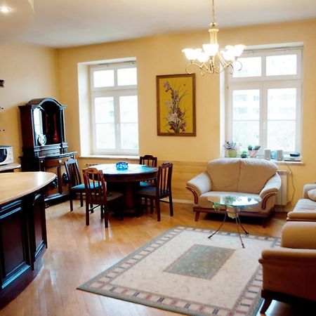 Two Bedroom Luxury Apartment Lviv Exterior photo